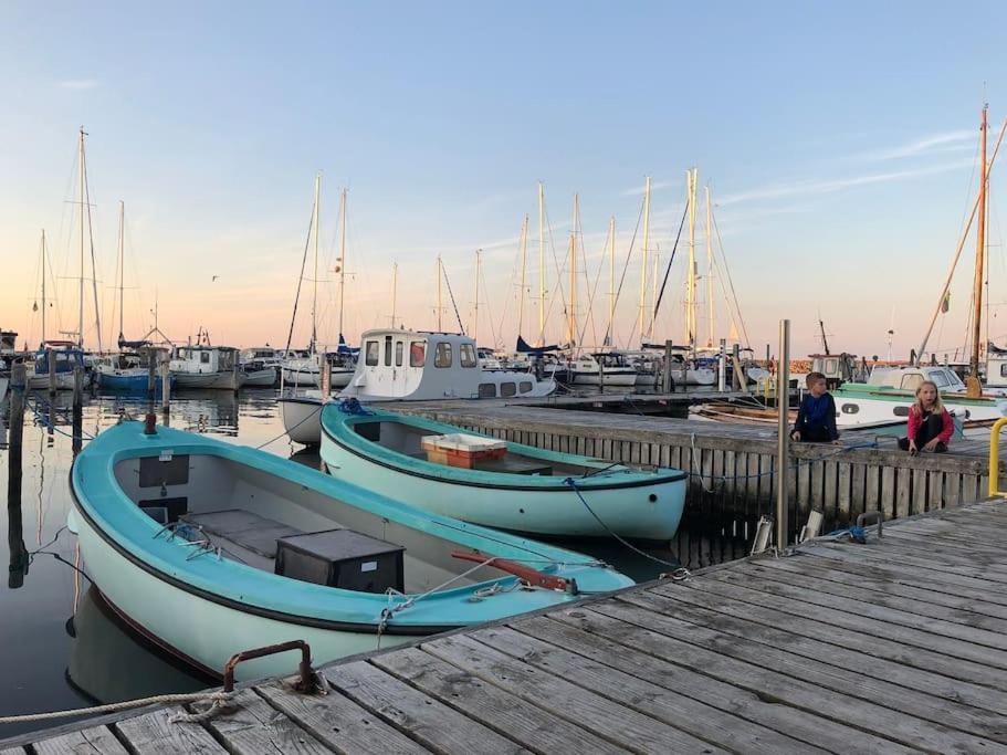 Skont Fiskerhus. Taet Pa By, Havn Og Havet Villa Marstal ภายนอก รูปภาพ